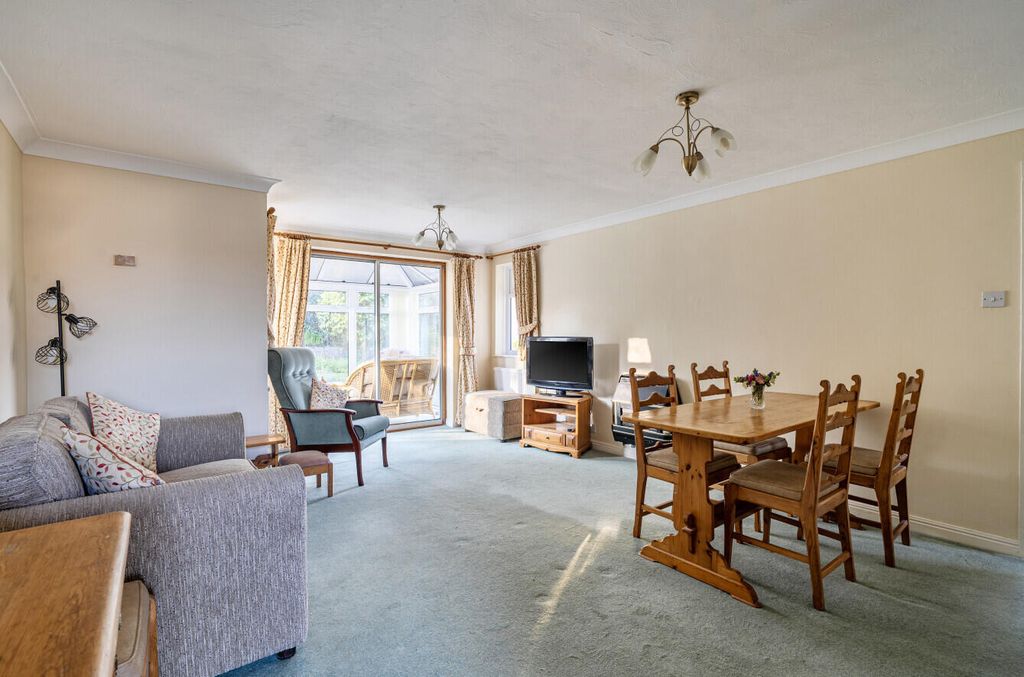 Property photo 3 of 14 Living Room