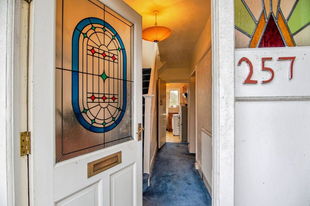 Property photo 3 of 19