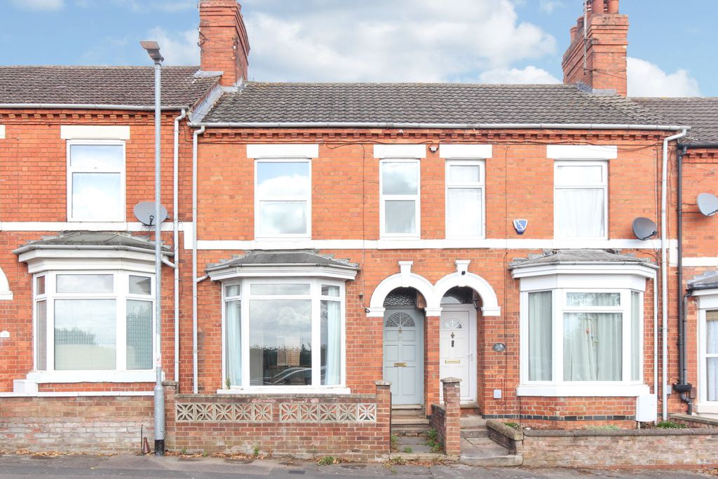 Property photo 1 of 9 Front