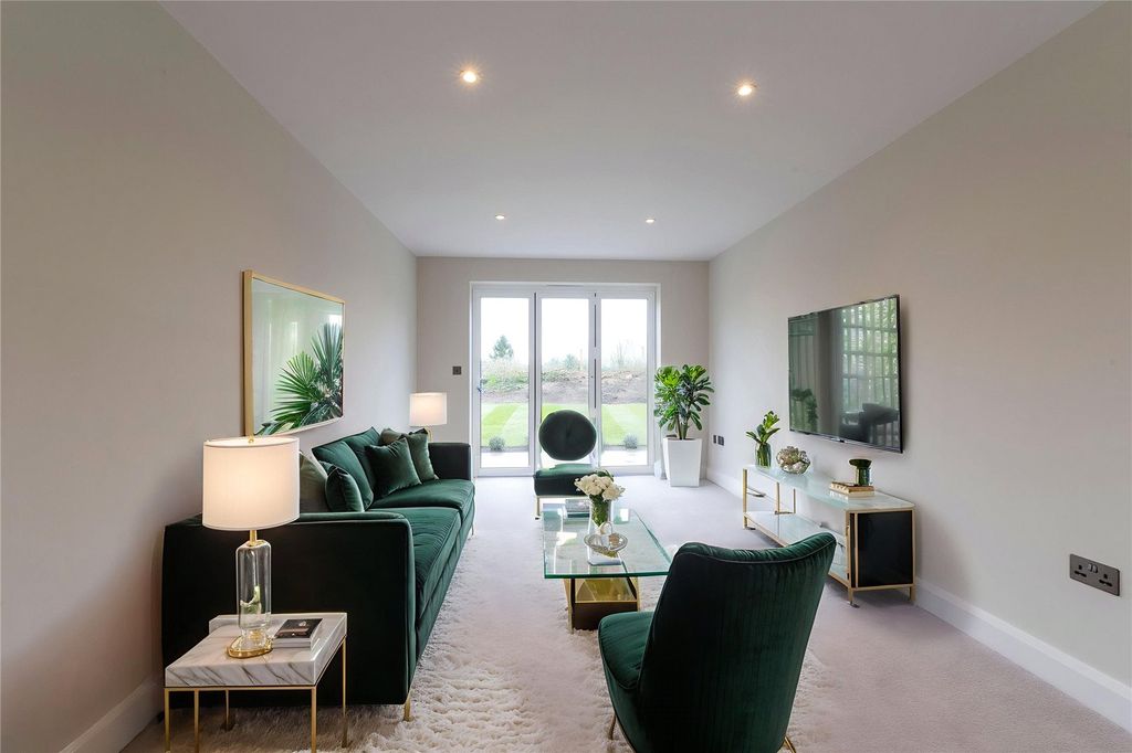 Property photo 2 of 18 Picture No. 48