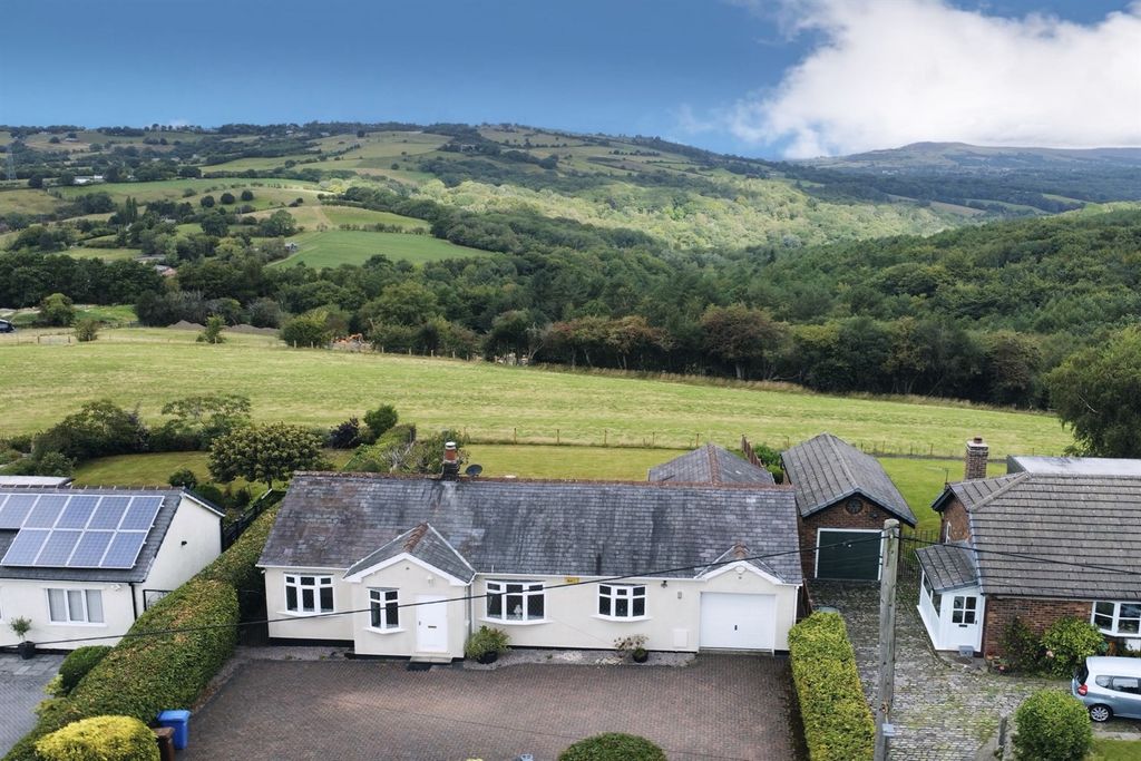 Property photo 1 of 18 (Main)