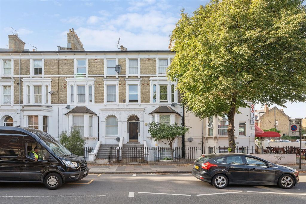 Property photo 2 of 14 16.Jpg