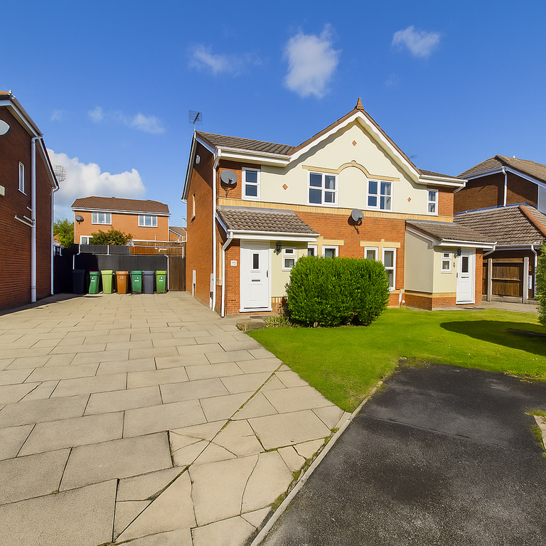 Property photo 1 of 12