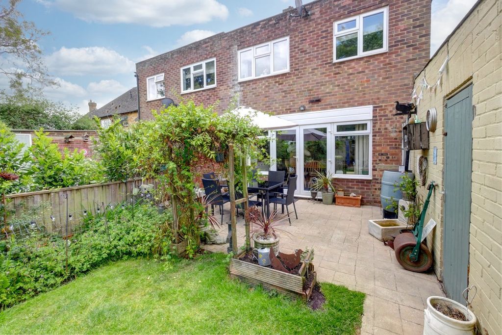Property photo 1 of 27