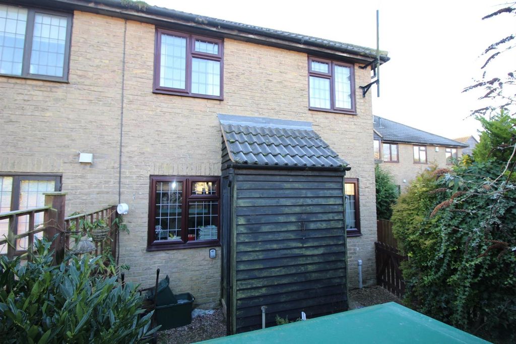 Property photo 1 of 4