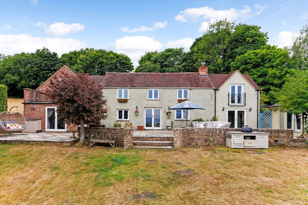 Property photo 1 of 30