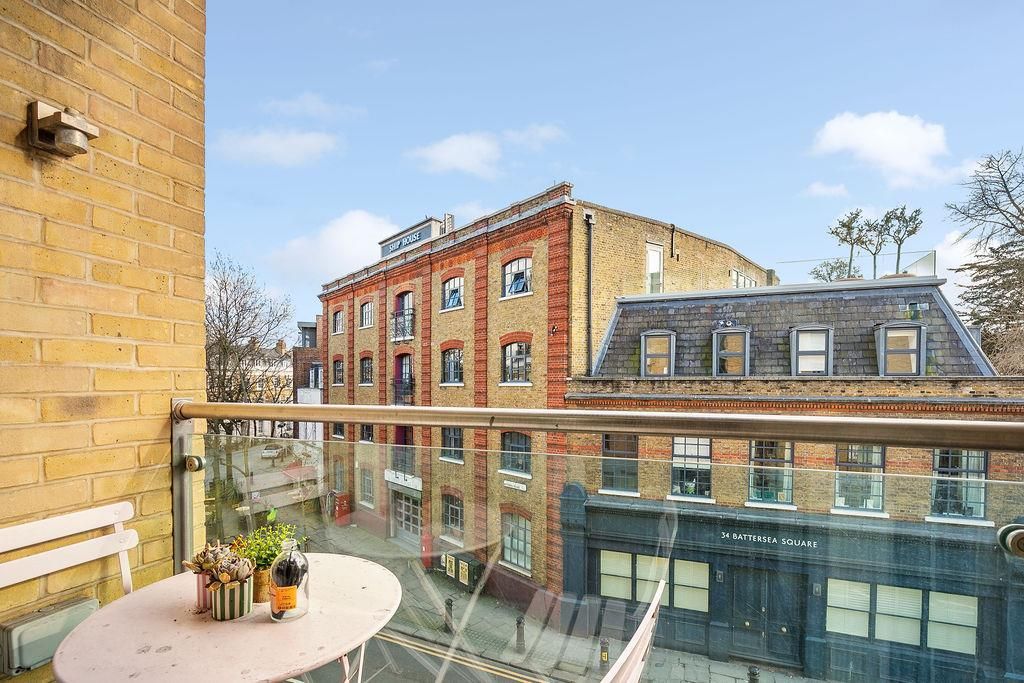 Property photo 2 of 14 Batterseasquare1,Flat14-4.Jpg