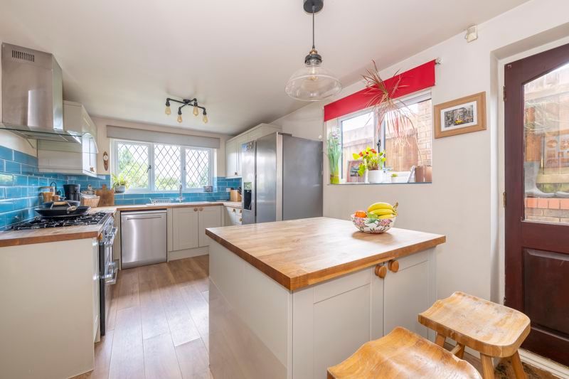 Property photo 3 of 23 Photo 13