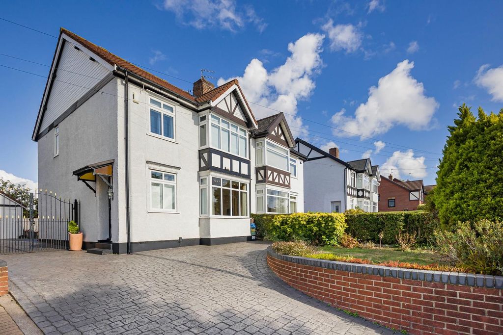 Property photo 1 of 21 27_62604.Jpg