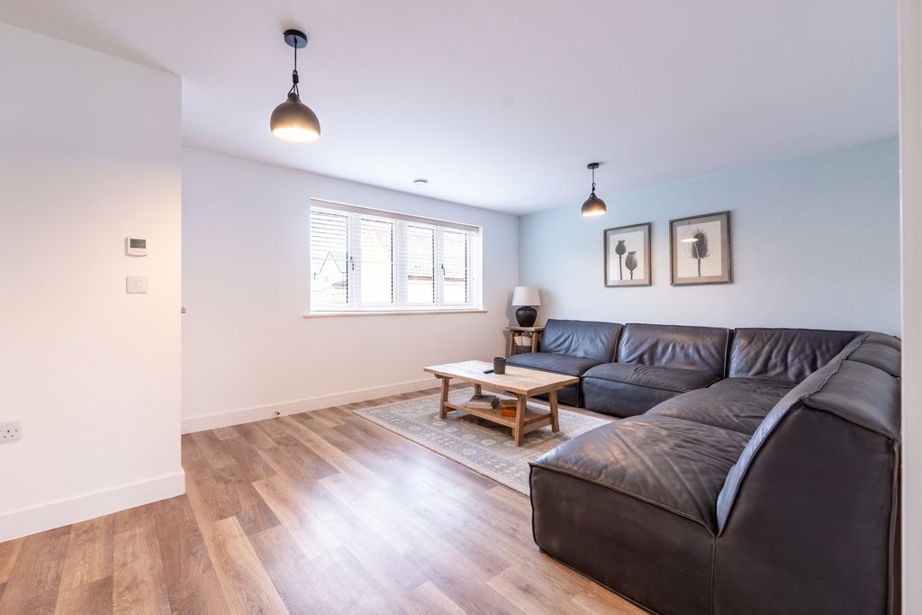 Property photo 2 of 22 Dsc06135-Hdr