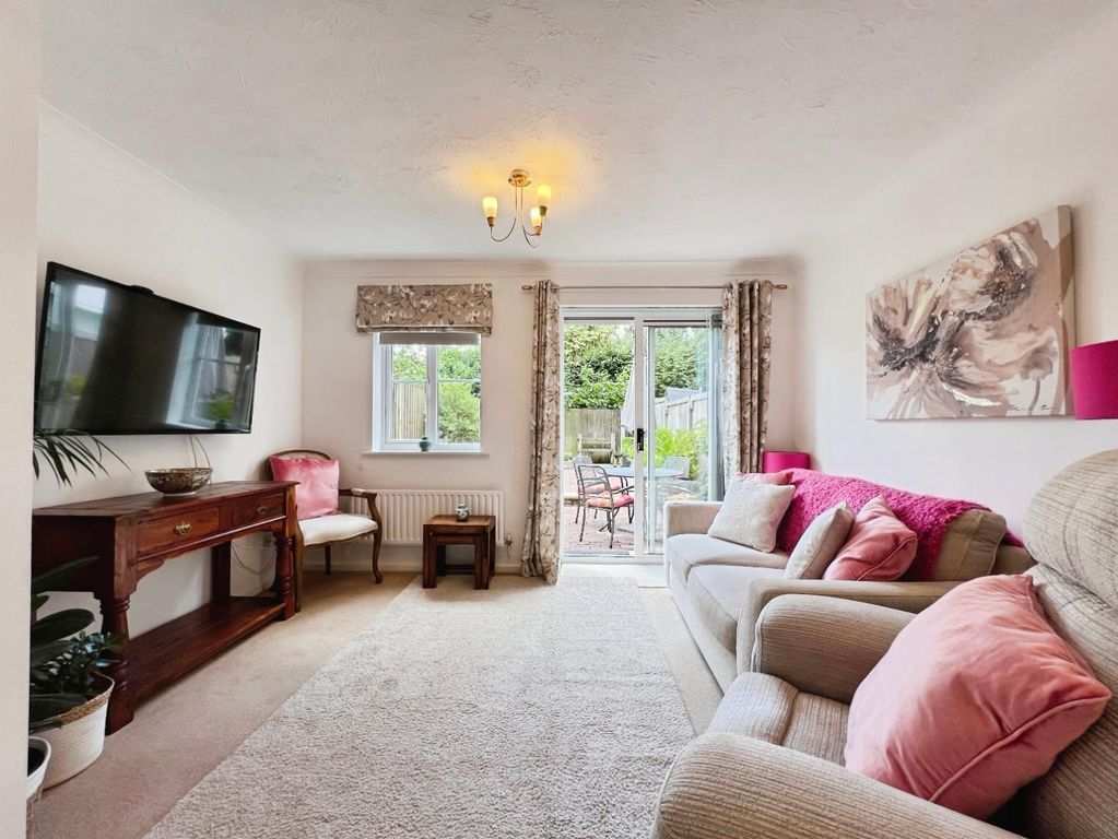 Property photo 2 of 12
