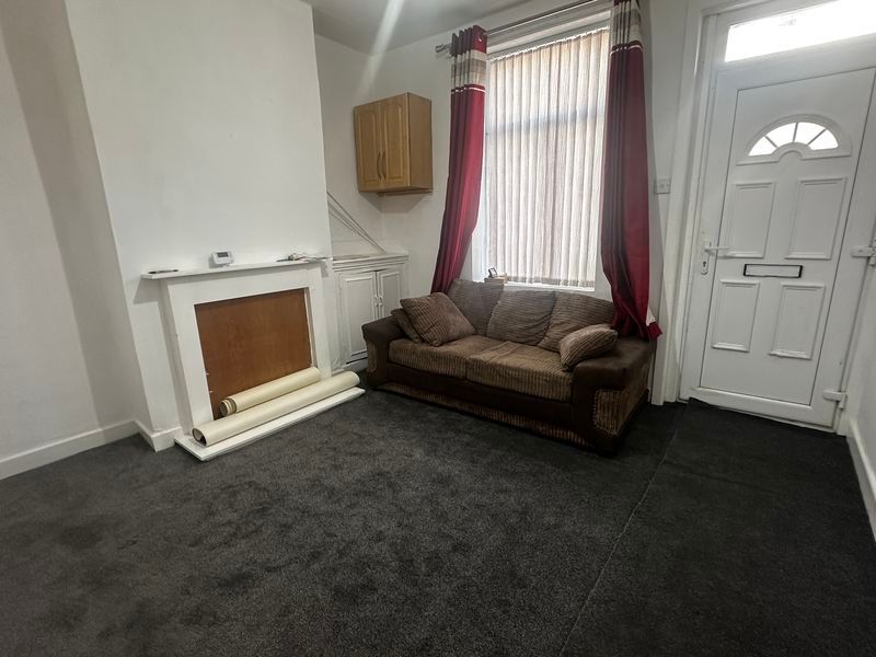 Property photo 2 of 8 Photo 1