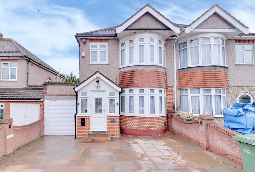 Property photo 1 of 22