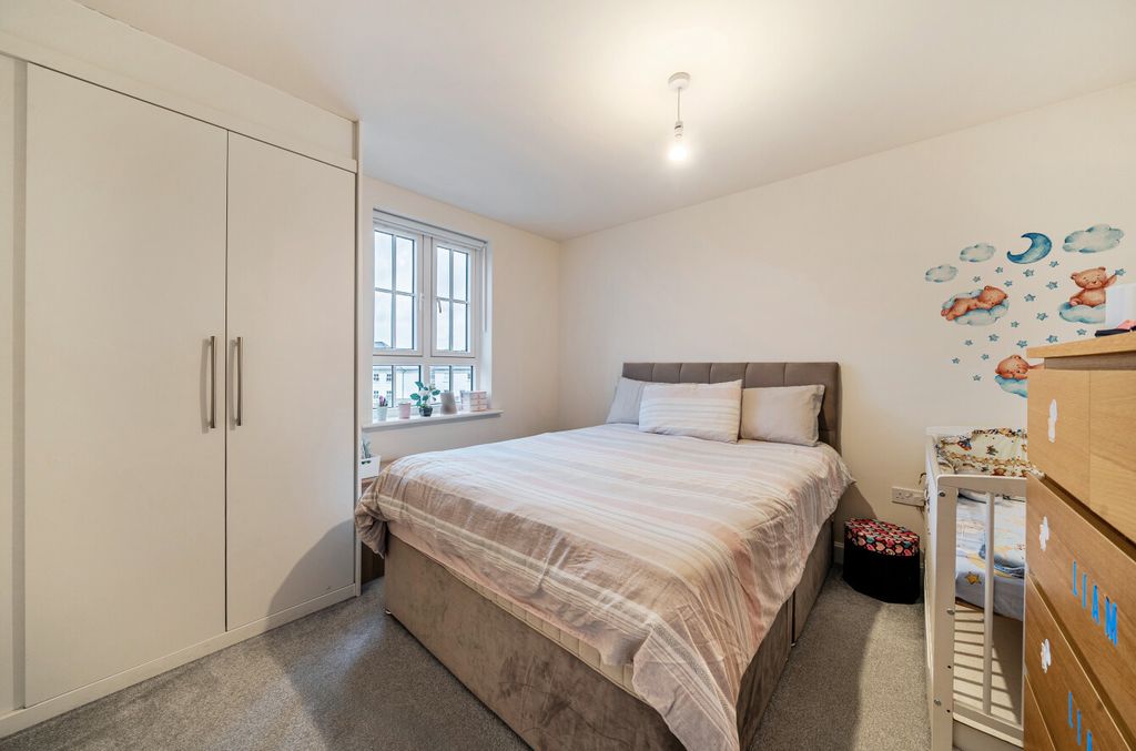 Property photo 3 of 19 1392761-12-69401F...