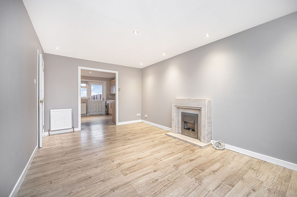 Property photo 2 of 20 Property Image 2