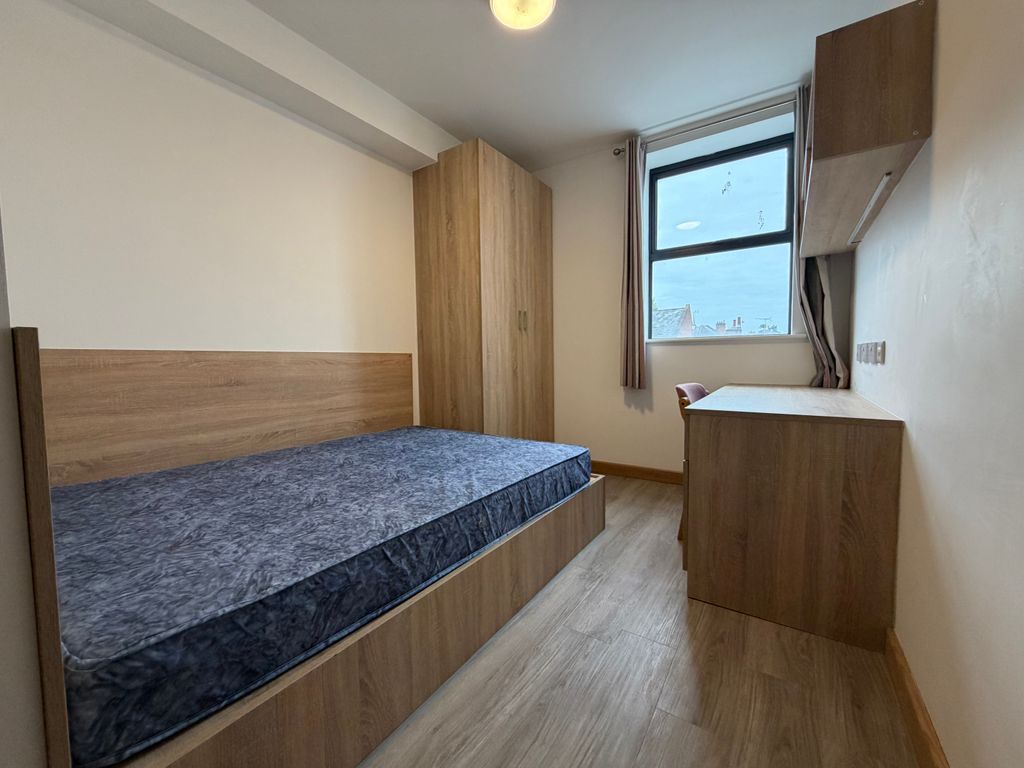 Property photo 1 of 7 Image