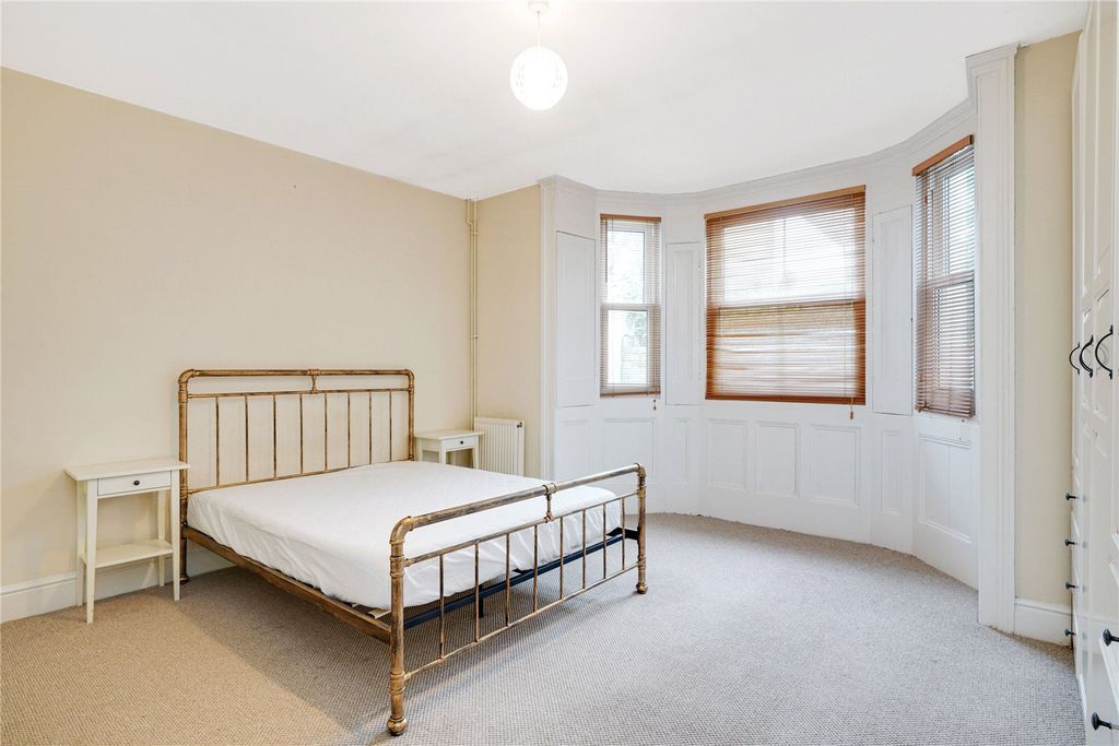 Property photo 3 of 10 Picture No. 18