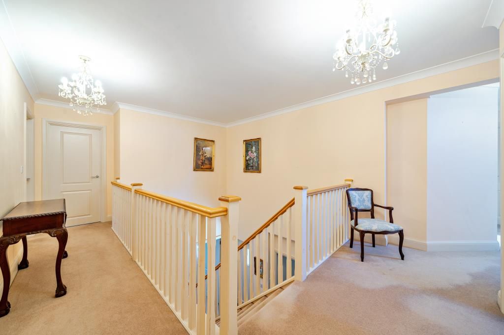 Property photo 3 of 21 Dining Room