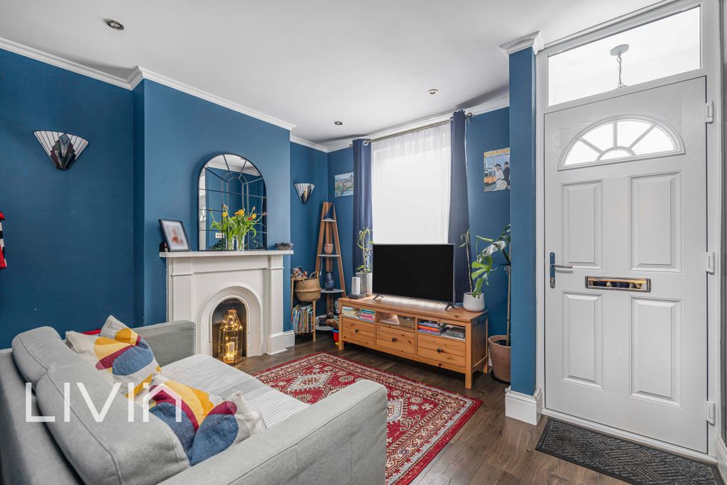 Property photo 1 of 17 120A0225