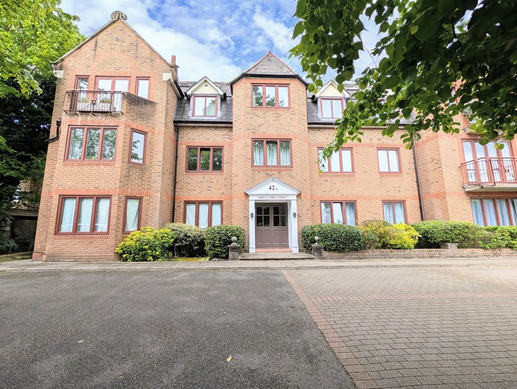 Property photo 1 of 6 1 Bed Flat With Balcony