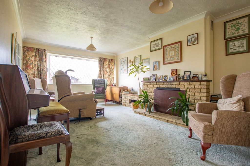 Property photo 3 of 14 4803879