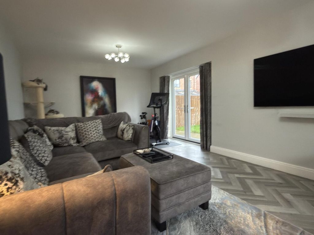 Property photo 2 of 14 Living Room