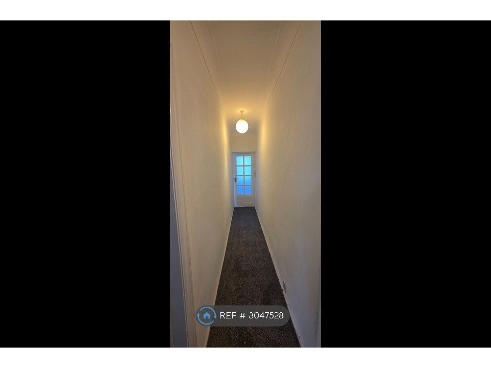 Property photo 3 of 15 Hallway