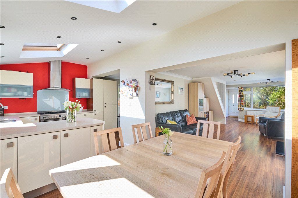 Property photo 2 of 19 Dining Kitchen