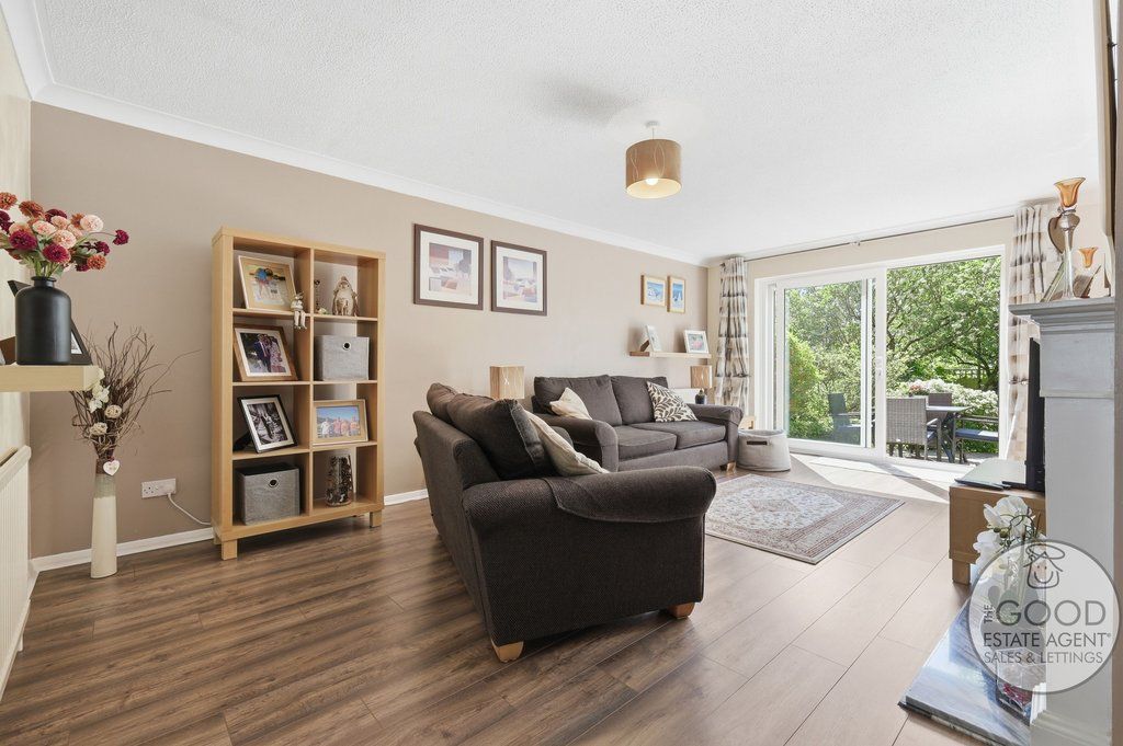 Property photo 2 of 20