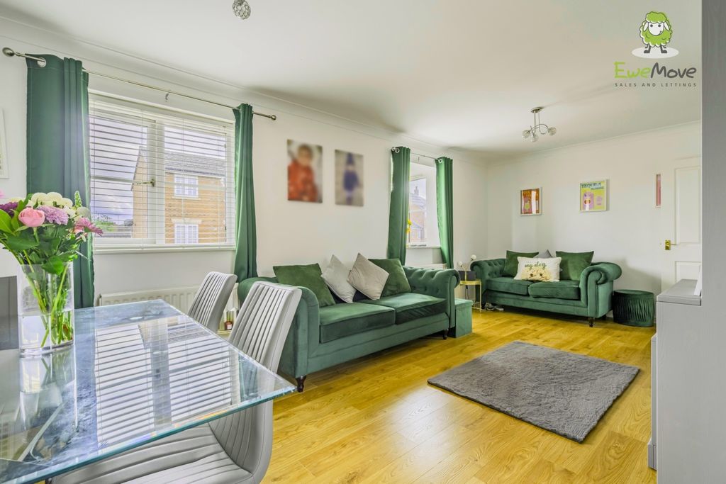 Property photo 2 of 15 3