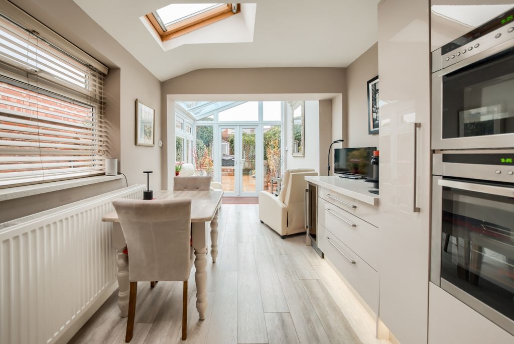 Property photo 3 of 24 Xt5A5207-Hdr(3)