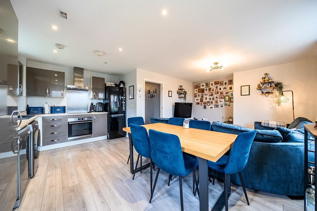 Property photo 3 of 20 Kitchen