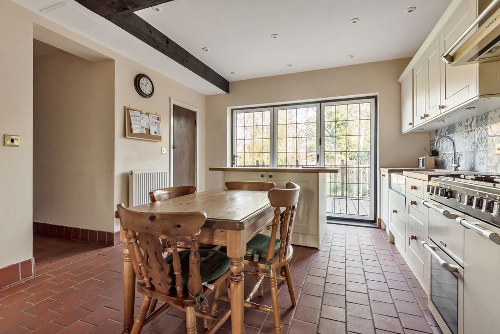 Property photo 3 of 16 Kitchen-Diner