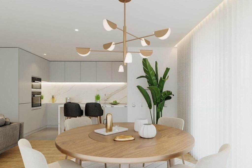 Property photo 1 of 18 T3 For Sale In Santa Marinha With Balconie