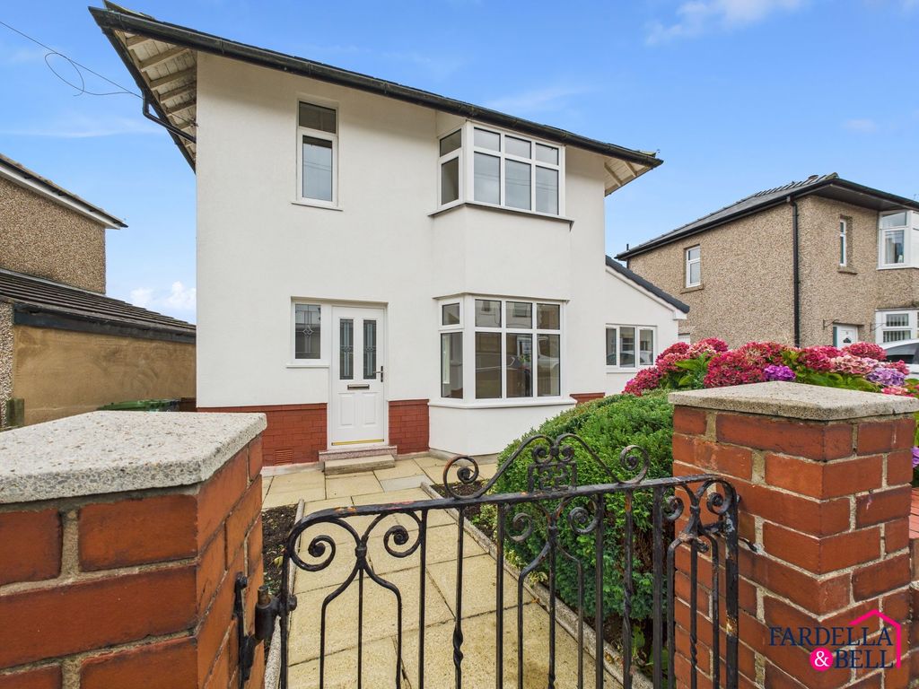 Property photo 2 of 29