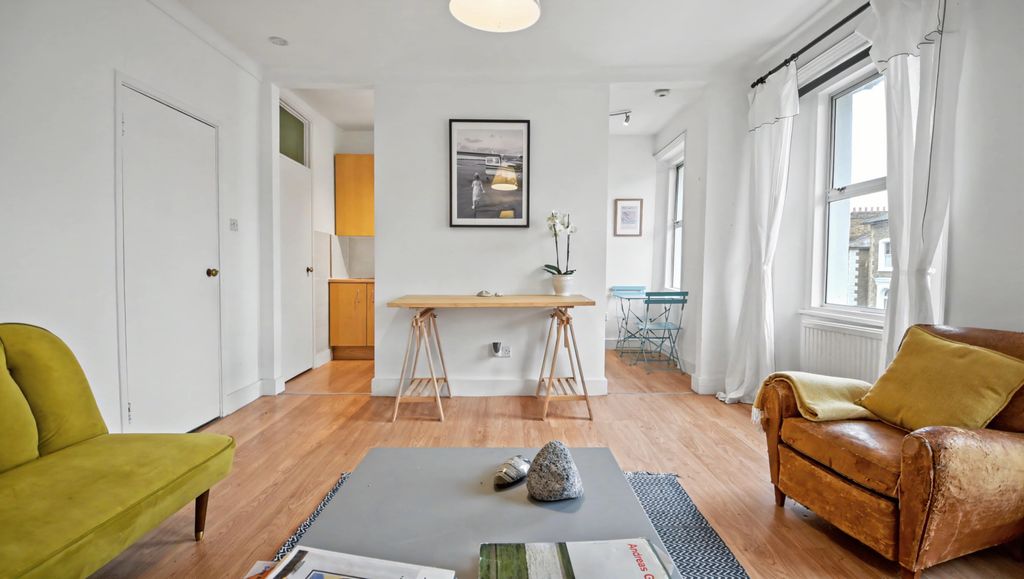 Property photo 1 of 9