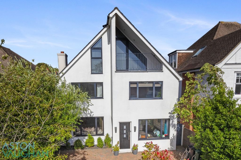 Property photo 1 of 26 4524120