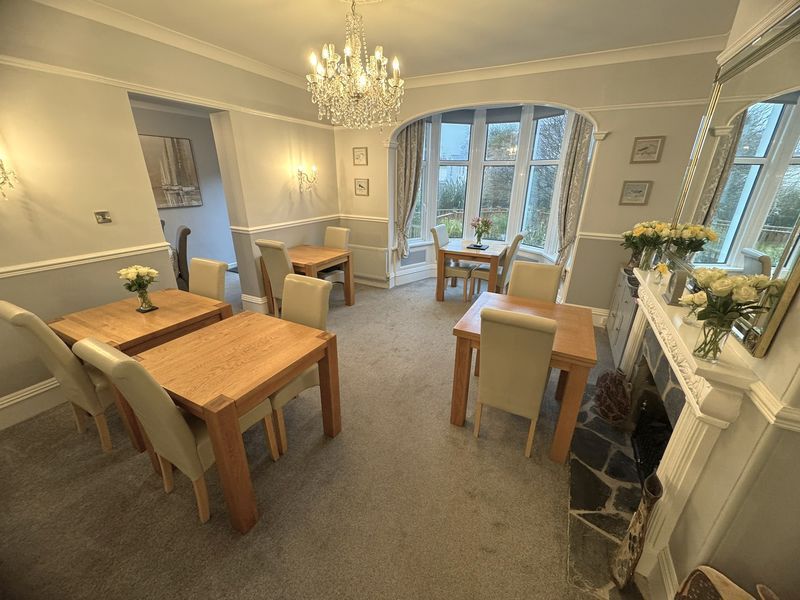 Property photo 2 of 34 Photo 4