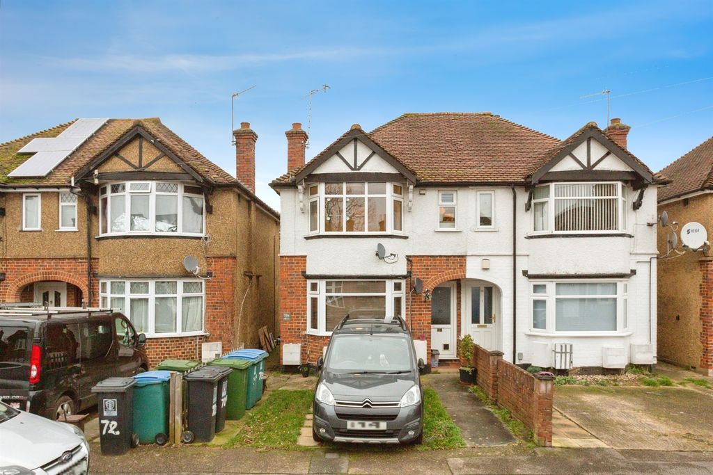 Property photo 3 of 13