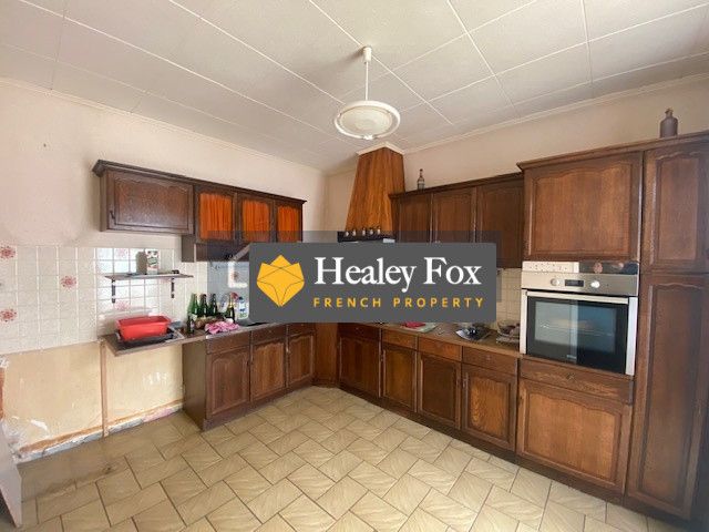 Property photo 3 of 11