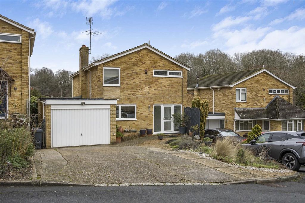 Property photo 1 of 34 35_70206.Jpg