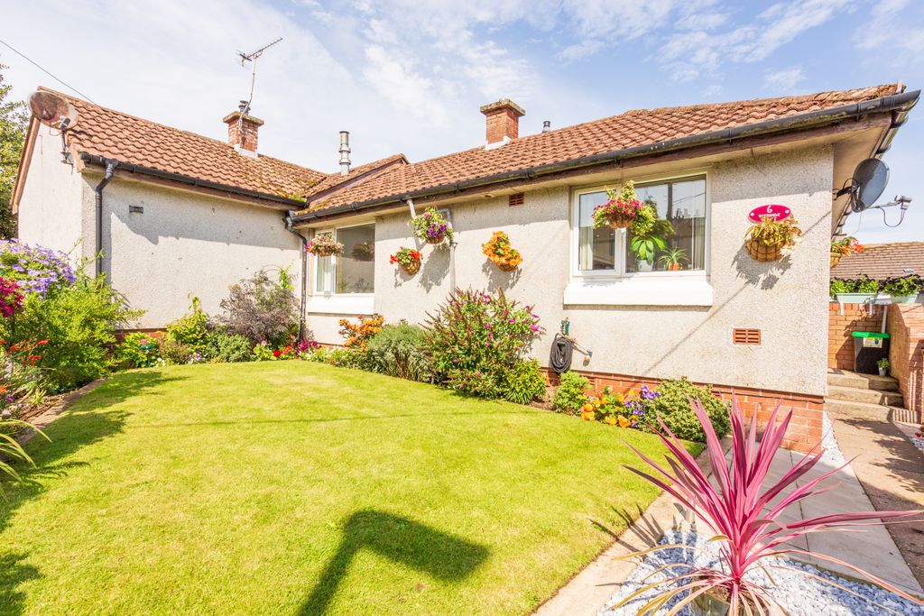 Property photo 1 of 20 Warmanbie Square, Brydekirk. Dg12