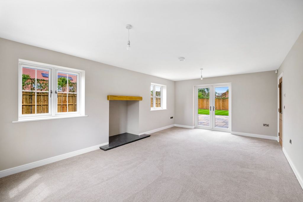 Property photo 3 of 33 5187294