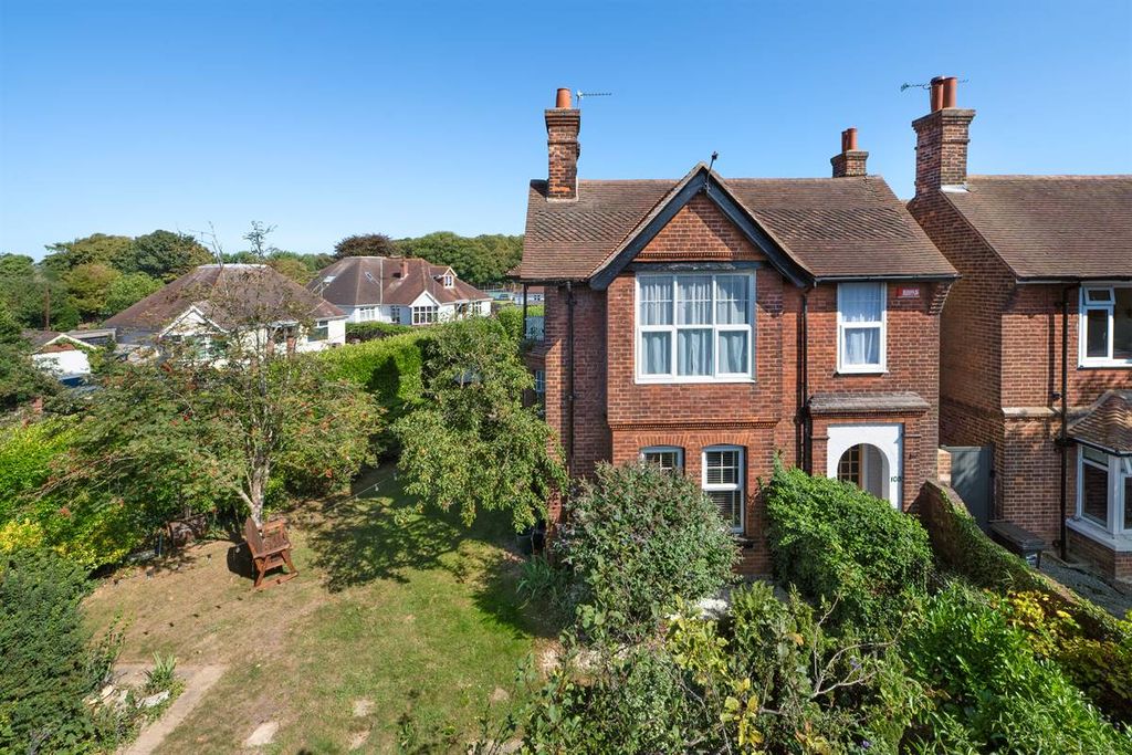 Property photo 1 of 29