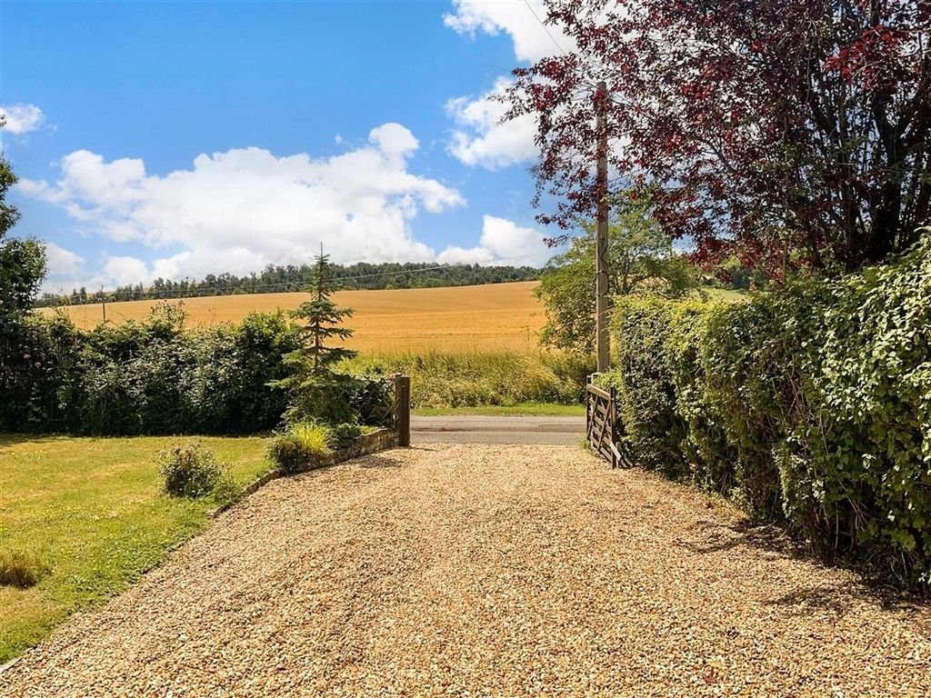 Property photo 2 of 15 Views