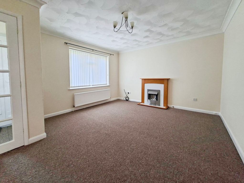 Property photo 2 of 19 Living Room