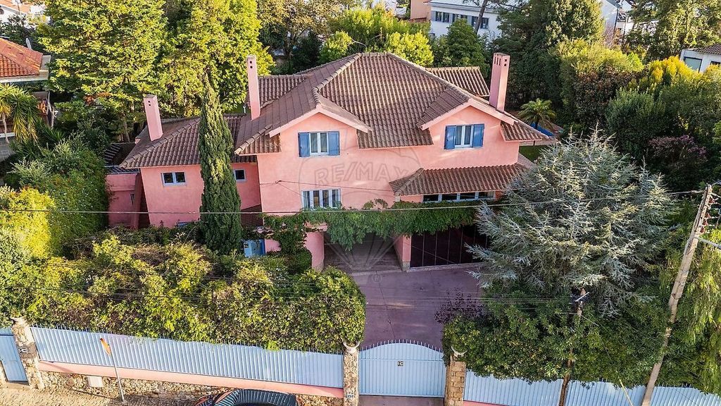 Property photo 2 of 49