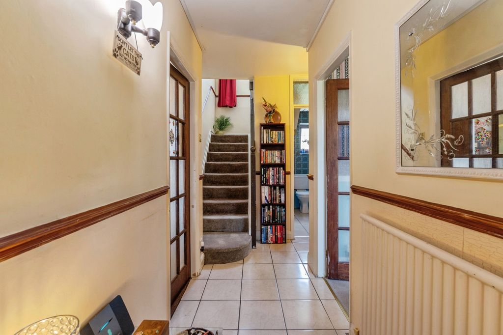 Property photo 2 of 14 Pbox-Img.Jpg