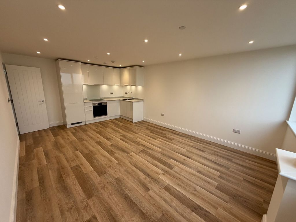 Property photo 1 of 11 Lounge