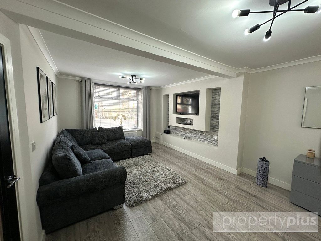 Property photo 2 of 15 Picture No. 03